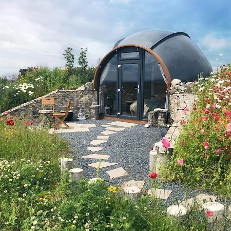 ניוארי Hilltop Hideaway - Secluded Pod With Private Hot Tub מראה חיצוני תמונה