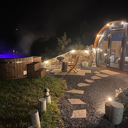 ניוארי Hilltop Hideaway - Secluded Pod With Private Hot Tub מראה חיצוני תמונה